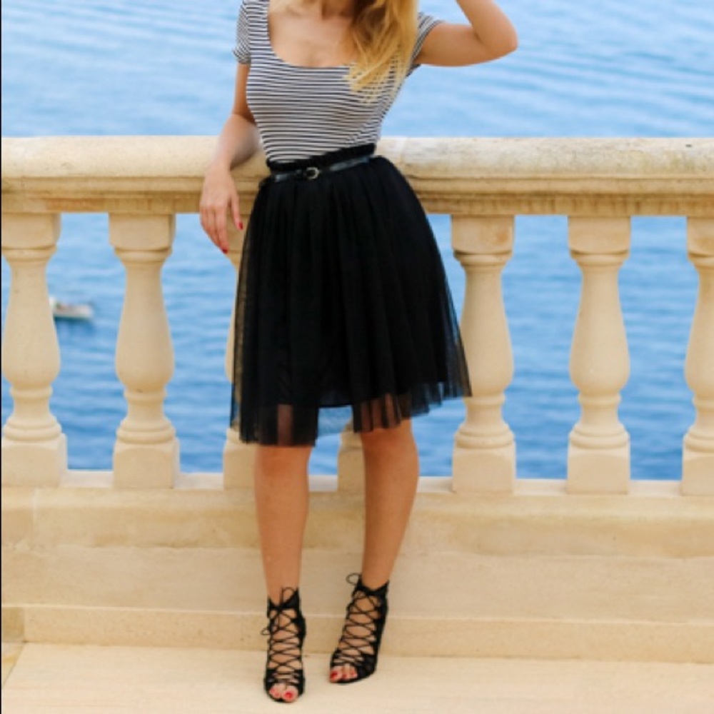 Forever 21 tulle skirt sz XS